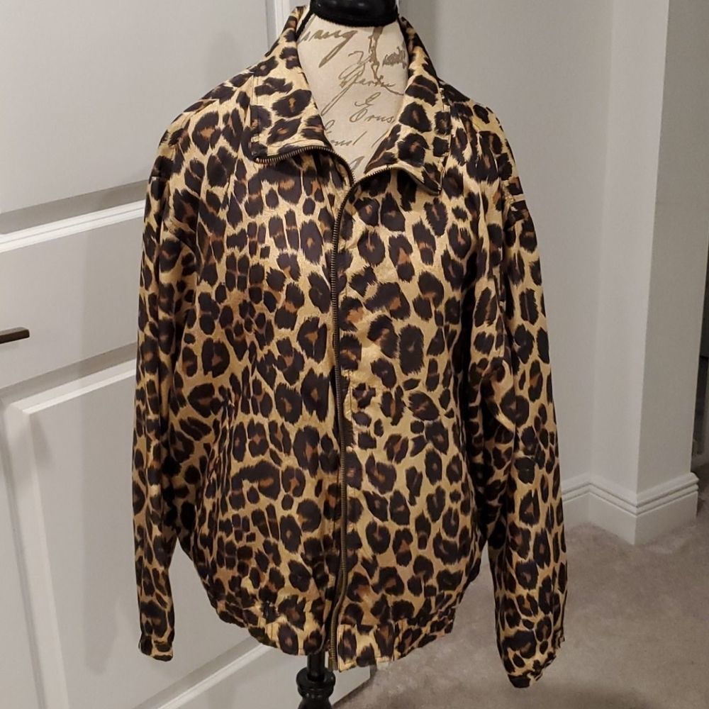 Beautiful leopard East West silks jacket size M